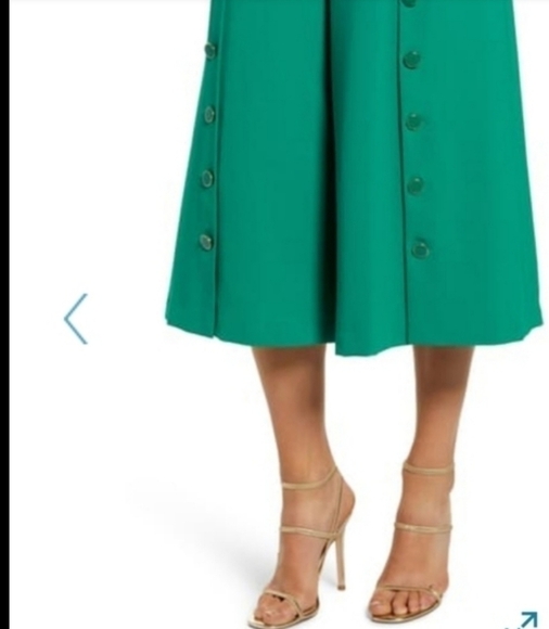 VINCE Camuto Button Detail Cropped  Jumpsuit - Picture 6 of 8